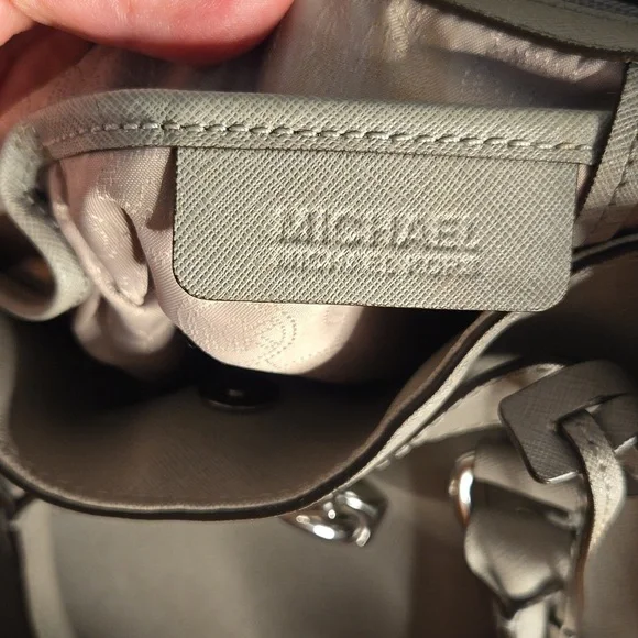 Michael‎ Kors Hamilton North South Silver Leather Large Tote EUC